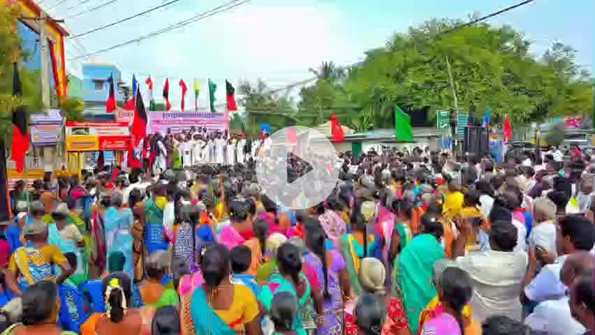 மேல்மலையனூர்: மேல்மலையனூரில் 100 நாள் வேலை திட்டத்தில் மகாத்மா காந்தியின் பெயரை நீக்கியதற்கு ஒன்றிய பாஜக அரசு கண்டித்து இந்திய கூட்டணி சார்பில் கண்டன ஆர்ப்பாட்டம்