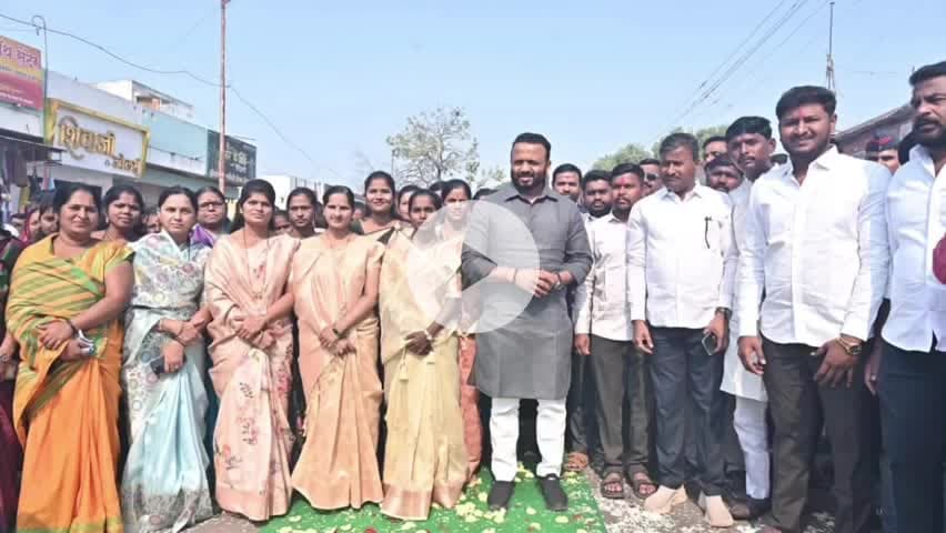 माण: तब्बल नऊ वर्षांनंतर मंत्री जयकुमार गोरे यांची म्हसवड नगरपालिकेत पुनश्च उपस्थिती;नगराध्यक्ष सौ.पूजा विरकर यांचे पदग्रहण