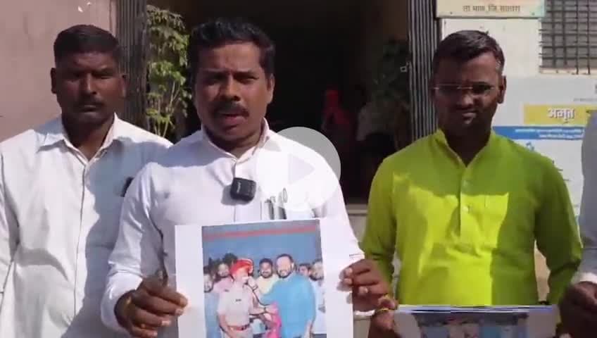 माण: सामाजिक कार्यकर्ते महेश करचे यांचा एपीआय अक्षय सोनवणे यांच्यावर आरोप