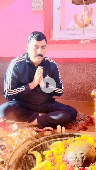 राचीन शिव मंदिर भनियावाला मंदिर उत्तराखण्ड में दर्शन एवं पूजन । नए साल पर सभी शिव भक्तों की मनोकामना पूरी हो।
#har_har_mahadev
#om_namah_shivay
