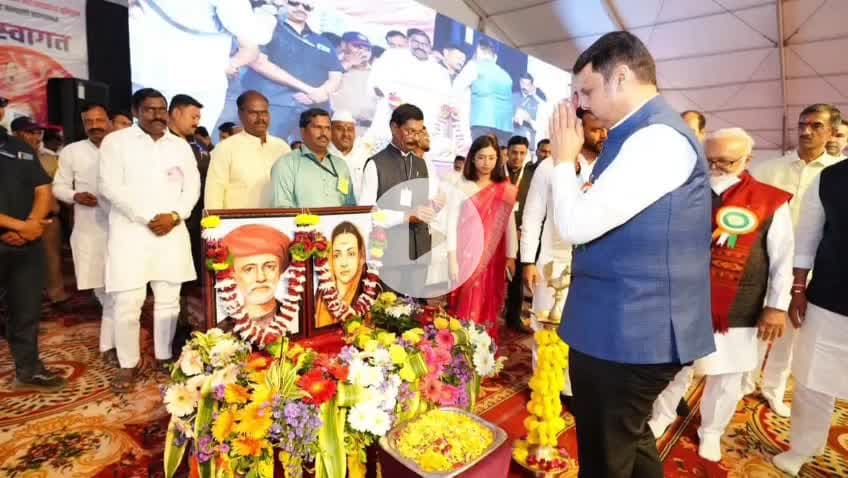 जामखेड: क्रांतिज्योती सावित्रीबाई फुले यांच्या विचारांना समर्पित स्मारकाचे भूमिपूजन मुख्यमंत्र्याच्या हस्ते_राम शिंदे