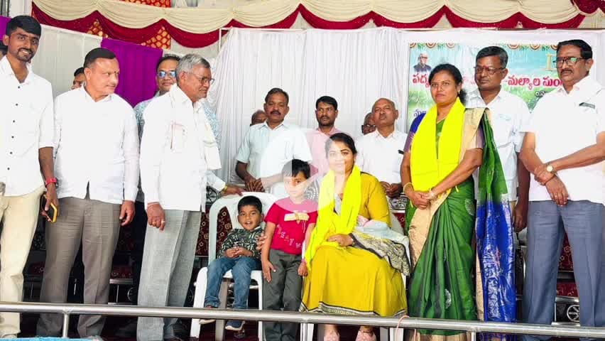 మల్యాల: "పద్మశాలీలు ఆర్థికంగా రాజకీయంగా ఎదగాలి" జగిత్యాల జిల్లా కాంగ్రెస్ పార్టీ అధ్యక్షుడు గజేంగి నందయ్య