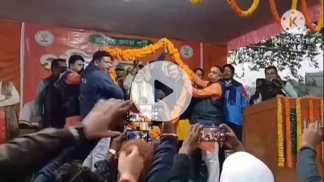 কালনা ২: শ্রী রামের নাম বললেই মারধরের হুমকি? কালনায় আদিবাসী সমাজকে ঐক্যবদ্ধ হয়ে দেবু টুডুকে উৎখাত করার ডাক সাংসদ খগেন মুর্মুর