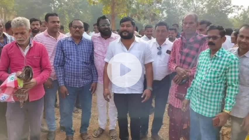 ଧରାକୋଟ: ସାନଖେମୁଣ୍ଡି କେଶପୁର ସାନତାଲୁକା ଗ୍ରାମରେ ଆଦିବାସୀ ସମାଜ ବୈଠକ ଗୃହର ଭିତ୍ତିପ୍ରସ୍ତର ସ୍ଥାପନକଲେ ସାନଖେମୁଣ୍ଡି ବିଧାୟକ