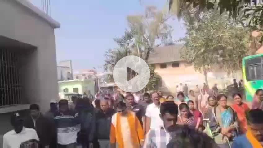 ସିମୁଳିଆ: ଖଇରା ବ୍ଲକ ପରିସରେ ଗ୍ରାମୀଣ ଉଦ୍ୟାନ ନିର୍ମାଣ ଓ ସୌନ୍ଦର୍ଯ୍ୟ କରଣ ନିମନ୍ତେ ଶୁଭ ଭିତ୍ତିପ୍ରସ୍ତର ସ୍ଥାପନ କଲେ ବିଧାୟକ