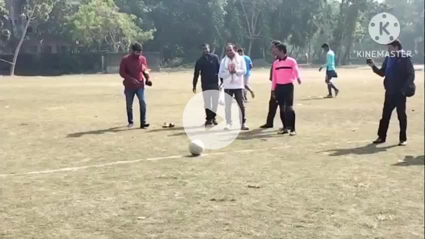 নন্দীগ্রাম ২: স্বামী বিবেকানন্দর১৬৪তম জন্মদিনে যুব দিবস উদযাপন উপলক্ষ্যে খোদামবাড়িতে অনুষ্ঠিত হল ফুটবল টুর্নামেন্ট
