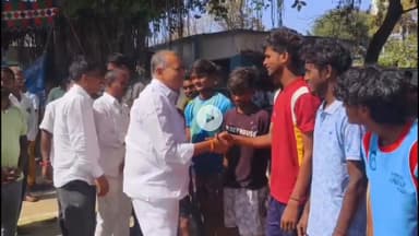 మొగుళ్లపల్లి: క్రీడలతో ఐక్యత పెంపొందుతుంది : మాజీ ఎమ్మెల్యే గండ్ర వెంకటరమణారెడ్డి
