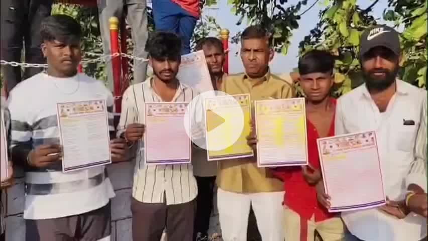 ವಡಗೇರಾ: ನಾಯ್ಕಲ್ ಗ್ರಾಮದಲ್ಲಿ ಅಂಬಿಗರ ಚೌಡಯ್ಯನವರ ವಚನಗಳ ಕ್ಯಾಲೆಂಡರ್ ಬಿಡುಗಡೆ