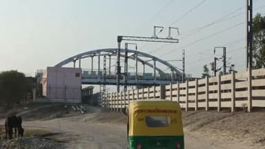 कानपुर: Kuchh Aisa model taiyar ho raha hai jhinjhak ka over bridge taiyar hone Mein Sal 6 mahine #इन्वेस्टर्स_समिट  #मोदी