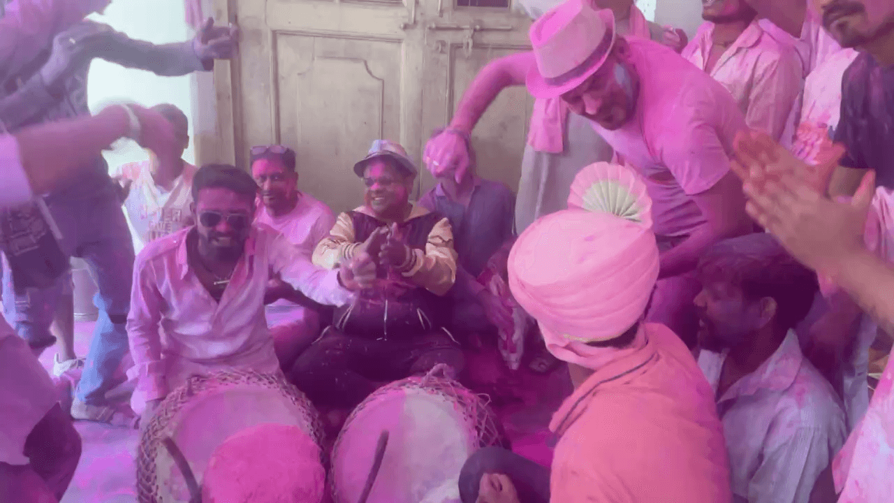 होली का रंग, जोगी परिवार के संग
होली की शुभकामनाएँ🙏🏻❤️🎉💕 #HappyHoli #HappyHoli2023 #amitjogi