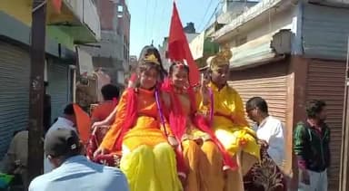 हिन्दू नव संवत्सर विक्रम संवत् 2080 व चैत्र नवरात्रि की हार्दिक शुभकामनाएं। 

भारतीय नववर्ष में आप सभी के जीवन में सुख-समृद्धि, वैभव एवं नवीन ऊर्जा का संचार हो तथा सब आरोग्य रहे, ऐसी मेरी कामना है।
#हिन्दू_नववर्ष #नवरात्रि2023 #चैत्र_नवरात्