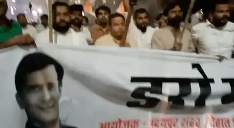 #युवा_कांग्रेस उदयपुर द्वारा आयोजित कार्यक्रम संविधान बचाओ- लोकतंत्र बचाओ को लेकर चेतक सर्कल से कोर्ट चौराहा तक मशाल जुलूस में भाग लिया।
