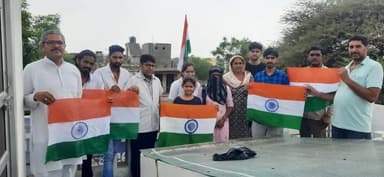 📍 ज़िला भिवानी विधानसभा #लोहारु ब्लॉक #बहल

हिंद की बेटियां,
फहरा रहीं हैं तिरंगा...

महिलाओं के सशक्तिकरण को समर्पित Shakti Super She कैंपे