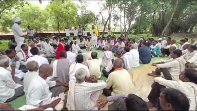 विधानसभा #बहोरीबंद_रीठी_94 में क्षेत्रीय जनप्रतिनिधि की मांग को लेकर तिगवा मंदिर में चौपाल बहोरीबंद की मजबूरी है क्षेत्रीय प्रत्याशी जरूरी है। #जय_जवान_जय_किसान