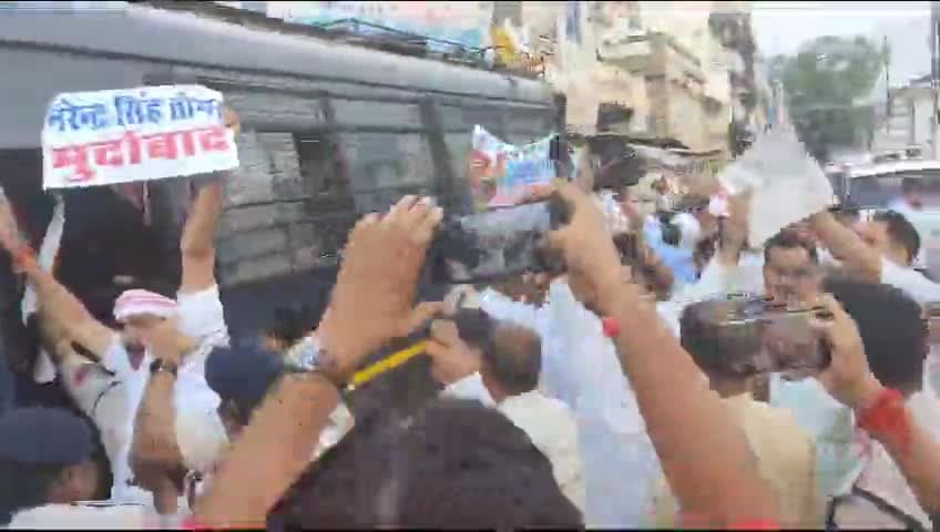 मुरैना नगर : जन #असीरबाद रैली में कांग्रेसी यो ने दिखाए काले झंडे