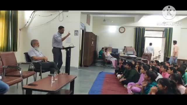मातनहेल: लोकतंत्र  मजबूत बनाने में युवा वर्ग की अहम भूमिका,
स्वीप गतिविधियों के अंतर्गत मतदाता जागरूकता कार्यक्रम
