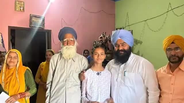 ਦਸੂਆ: ਪਿੰਡ ਜੁਝਾਰ ਚਠਿਆਲ ਵਿਚ ਵਿਧਾਇਕ ਰਾਜਾ ਨੇ ਕੀਤਾ ਹੋਣਹਾਰ ਵਿਦਿਆਰਥਣ ਦਾ ਸਨਮਾਨ