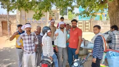 गर्मी से राहत दिलाने के लिए ग्रामीणों ने पिलाया शीतल जल #पुलिस #बगड़ #झुंझुनू #इस्लामपुर #जिला #जयपुर