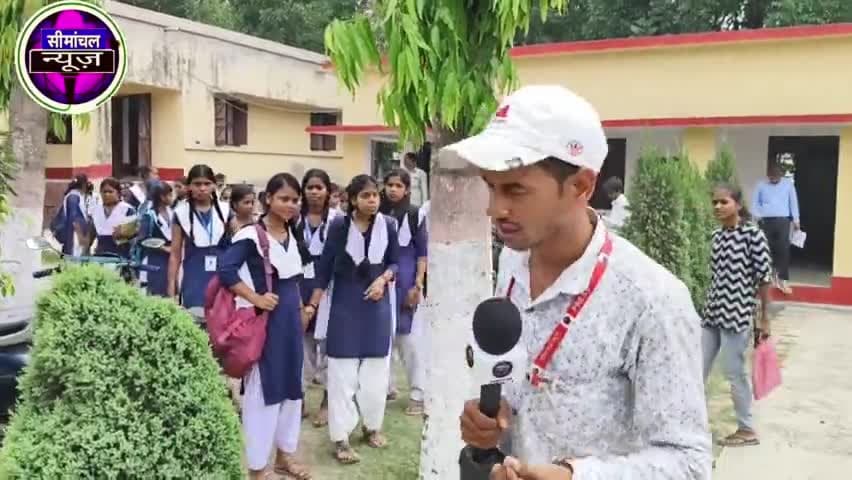 स्कूल की दो छात्रा अस्पताल में भर्ती | बच्चों को स्कूल आने में किन-किन कठिनाइयों का सामना करना पड़ता | #KKPathak