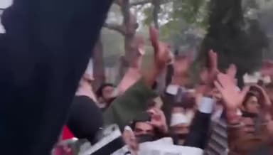 दिल्ली में इंकलाब फिर दोहराया जाएगा🔥

जनतंत्र मतलब, जनता का शासन। अब जनता ही तय करेगी दिल्ली का बेटा केजरीवाल ईमानदार है या नहीं....

#केजरीवाल_ईमानदार_है
