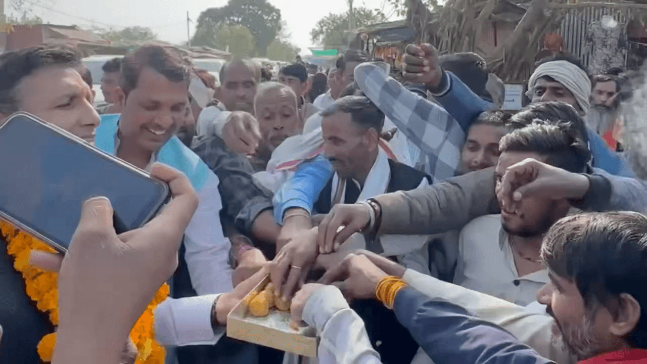 जीत की मिठाई ,जीतू भैया के साथ ! #विजयपुर