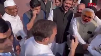 ये एक ख़ास और पुराना रिश्ता है! 
#ModiAdaniEkHai