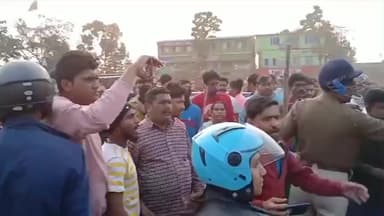শহিদ মাতঙ্গিনী: শহীদ মাতঙ্গিনী ব্লক রামতারকে গতকাল  শিক্ষিকার মৃতদেহ উদ্ধারকে কেন্দ্রকরে বেসরকারি হোটেলে সামনে বিক্ষোভ ভাঙচুর এলাকাবাসী