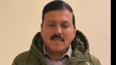 पधर: पधर के वरिष्ठ IPS अधिकारी डॉ. कुशाल चंद शर्मा ने पुलिस उपमहानिरीक्षक पद पर पदोन्नति पर बधाई देने वालों का धन्यवाद किया