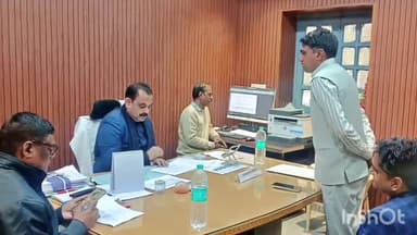 देेवगढ़: जिला कलक्टर ने देवगढ़ और भीम तहसील का किया औचक निरीक्षण, लंबित फाइलों पर जताई नाराजगी