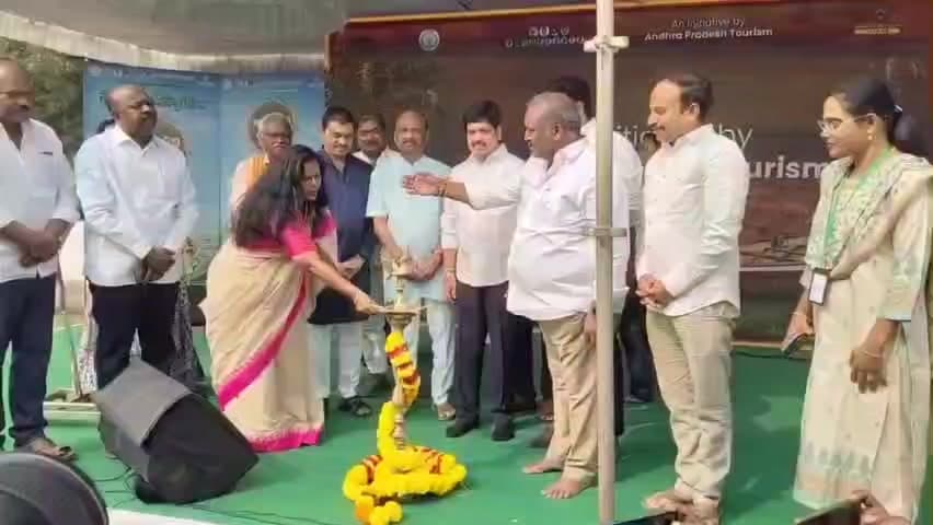 ఎలమంచిలి: అనకాపల్లి జిల్లా ఉత్సవాలను ప్రారంభించిన జిల్లా ఇన్చార్జి మంత్రి కొల్లు రవీంద్ర