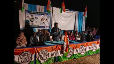পাঁশকুড়া: পাঁশকুড়া হাউর অঞ্চল তৃণমূল কংগ্রেসের উদ্যোগে উন্নয়নের পাঁচালী,খেলা হবে দিনটি উদযাপন উপস্থিত তমলুক সাংগঠনিক জেলাTMCসভাপতি