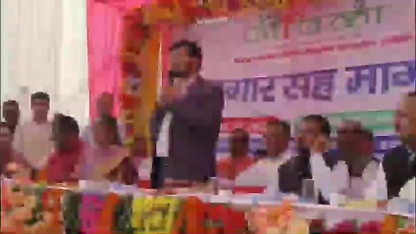 कटरा: खंगुरा पहसौल हाईस्कूल में जीविका का रोजगार मेला, 1331 युवाओं का हुआ निबंधन