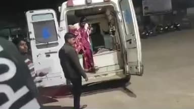बसिया: ममरला के पास ऑटो पलटने से दो भाई जख्मी, सदर अस्पताल में भर्ती