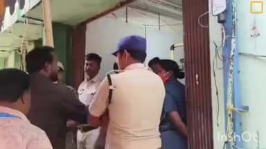 అశ్వారావుపేట: అశ్వారావుపేట ఎన్నికల కౌంటింగ్ సెంటర్ వద్ద జర్నలిస్టుల ఆందోళన...