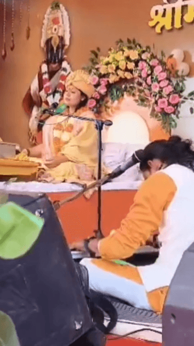 लिधौरा: छिपरी: महाशिवरात्रि महोत्सव में साध्वी पीतांबरा ने दिया प्रेम संदेश, जितेंद्र चौरसिया ने गाया आल्हा