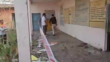 हंडिया: हरदा पुलिस अधीक्षक के निर्देश पर सुखरास गांव में जांच करने पहुंची पुलिस प्रशासन की टीम