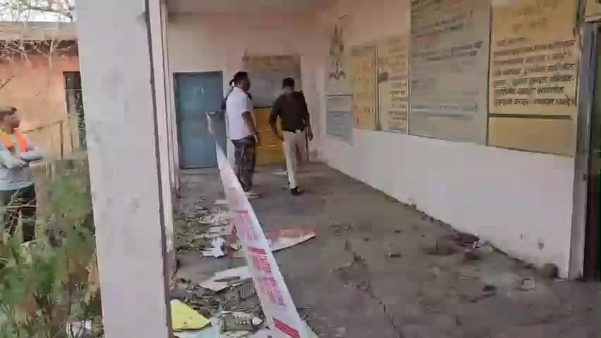 हंडिया: हरदा पुलिस अधीक्षक के निर्देश पर सुखरास गांव में जांच करने पहुंची पुलिस प्रशासन की टीम