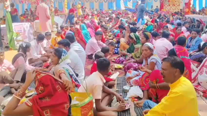 बानो: शिशु विद्या मंदिर मरानी में मातृ-पितृ पूजन कार्यक्रम आयोजित, बच्चों ने लिया माता-पिता का आशीर्वाद