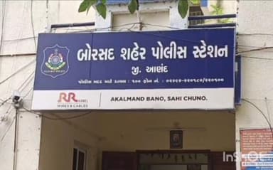 બોરસદ: બોરસદ અબીર નગર વિસ્તારમાંથી વિદેશી દારૂની બોટલ સાથે એક ઈસમ ઝડપાયો