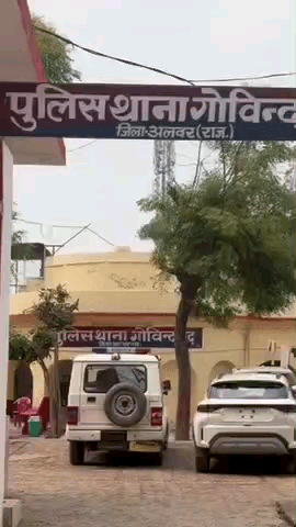 गोविंदगढ़: गोविंदगढ़ पुलिस ने दो हजार रुपए के इनामी बदमाश को किया गिरफ्तार, फर्जी पुलिस बनकर करता था अपहरण