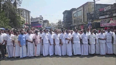 ദേവികുളം: ദേശീയപാത നിർമ്മാണ പ്രതിസന്ധി, എൻ എച്ച് സംരക്ഷണ സമിതി അടിമാലിയിൽ ബഹുജന സത്യാഗ്രഹ സമരം സംഘടിപ്പിച്ചു