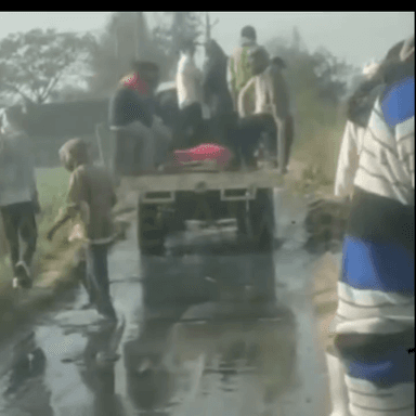 मुंडावर: तिलकरूडी गांव के मुख्य रास्ते पर पानी भरा रहने से आमजन को हो रही परेशानी, शिकायत के बाद नहीं हो रही सुनवाई
