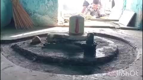 दुलमी: महाशिवरात्रि पूजा को लेकर ग्राम विकास समिति ने चलाया स्वच्छता अभियान