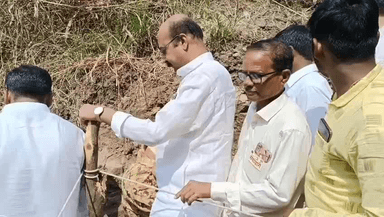 तेल्हारा: महाशिवरात्रीनिमित्त १०० फूट खोल स्वयंभू महादेवाचे वर्षातून एकदाच दर्शन, आमदार सावरकर यांनी केले पूजन