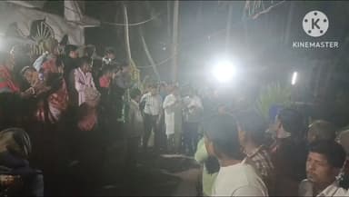 নন্দীগ্রাম ১: নন্দীগ্রামের সেনা জোয়ান প্রয়াত শুভ্রান্তু পন্ডার বাড়িতে সমবেদনা জানাতে উপস্থিত বিরোধী দলনেতা শুভেন্দু অধিকারী