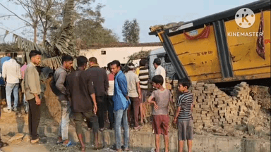 दीपका: गलत दिशा से आ रही ट्रेलर ने ढाया कहर, घर में घुसकर गर्भवती महिला को लिया चपेट में, मौके पर हुई मौत