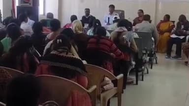 देवेंद्रनगर: सामुदायिक स्वास्थ्य केंद्र देवेंद्रनगर में ब्लॉक स्तरीय समीक्षा बैठक का आयोजन किया गया