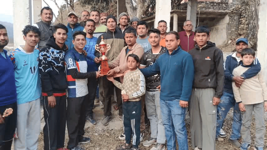 कांडा: नरगोली की टीम बनी चैम्पियन, नव युवक मंगल दल रावतसेरा द्वारा आयोजित वालीबॉल प्रतियोगिता का रावतसेरा में हुआ समापन