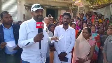 पिपरा: हरिहरगंज नगर पंचायत चुनाव: वार्ड 16 की प्रत्याशी अनुराधा कुमारी ने चलाया जनसंपर्क अभियान