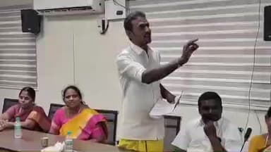 குமாரபாளையம்: பள்ளிபாளையம் நகராட்சி கூட்டத்தில் திமுக அதிமுக கவுன்சிலர்களுக்கிடையே காரச்சார வாக்குவாதம் ஏற்பட்டது